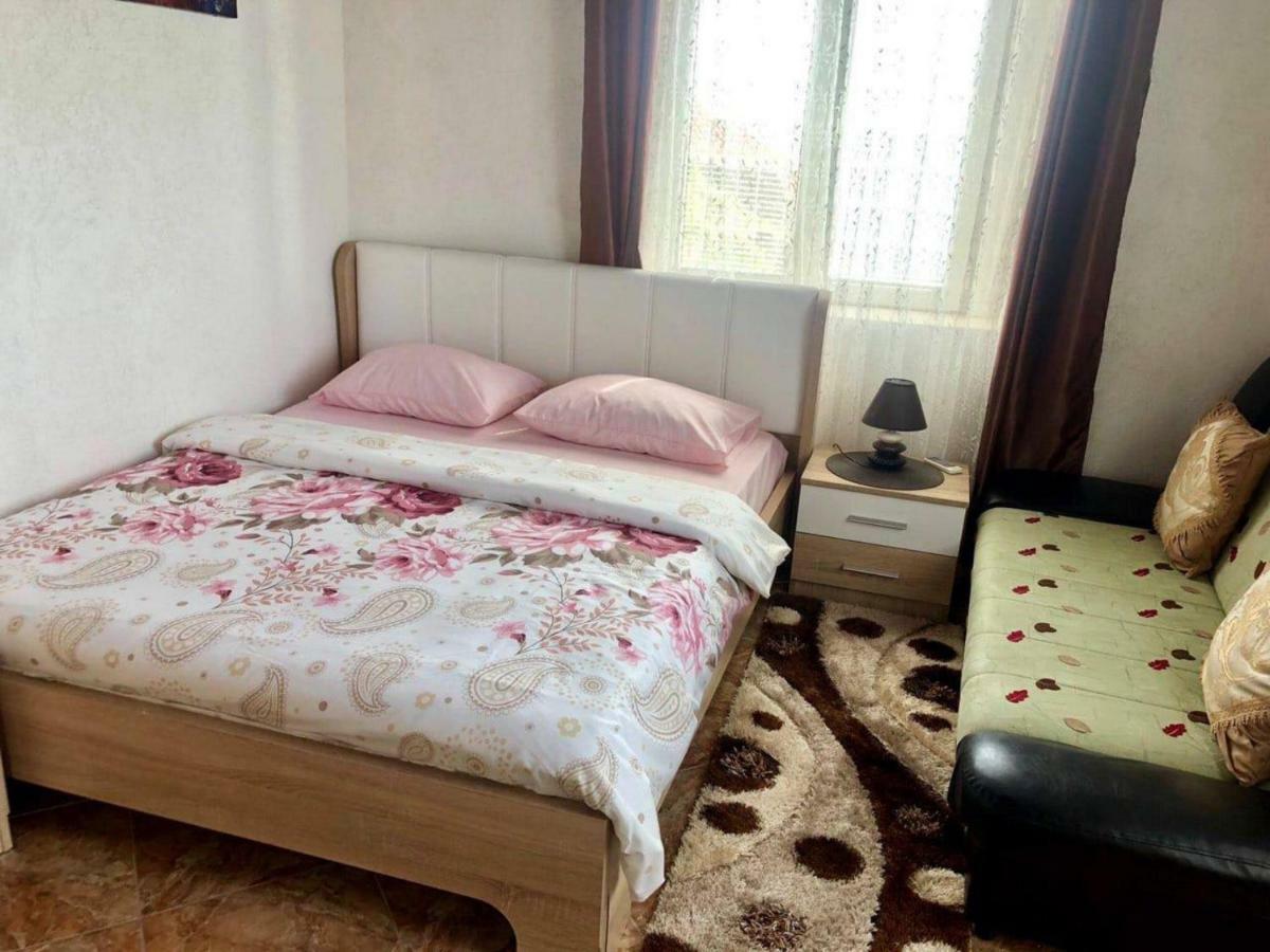 Apartments Zuto Ulcinj Zewnętrze zdjęcie